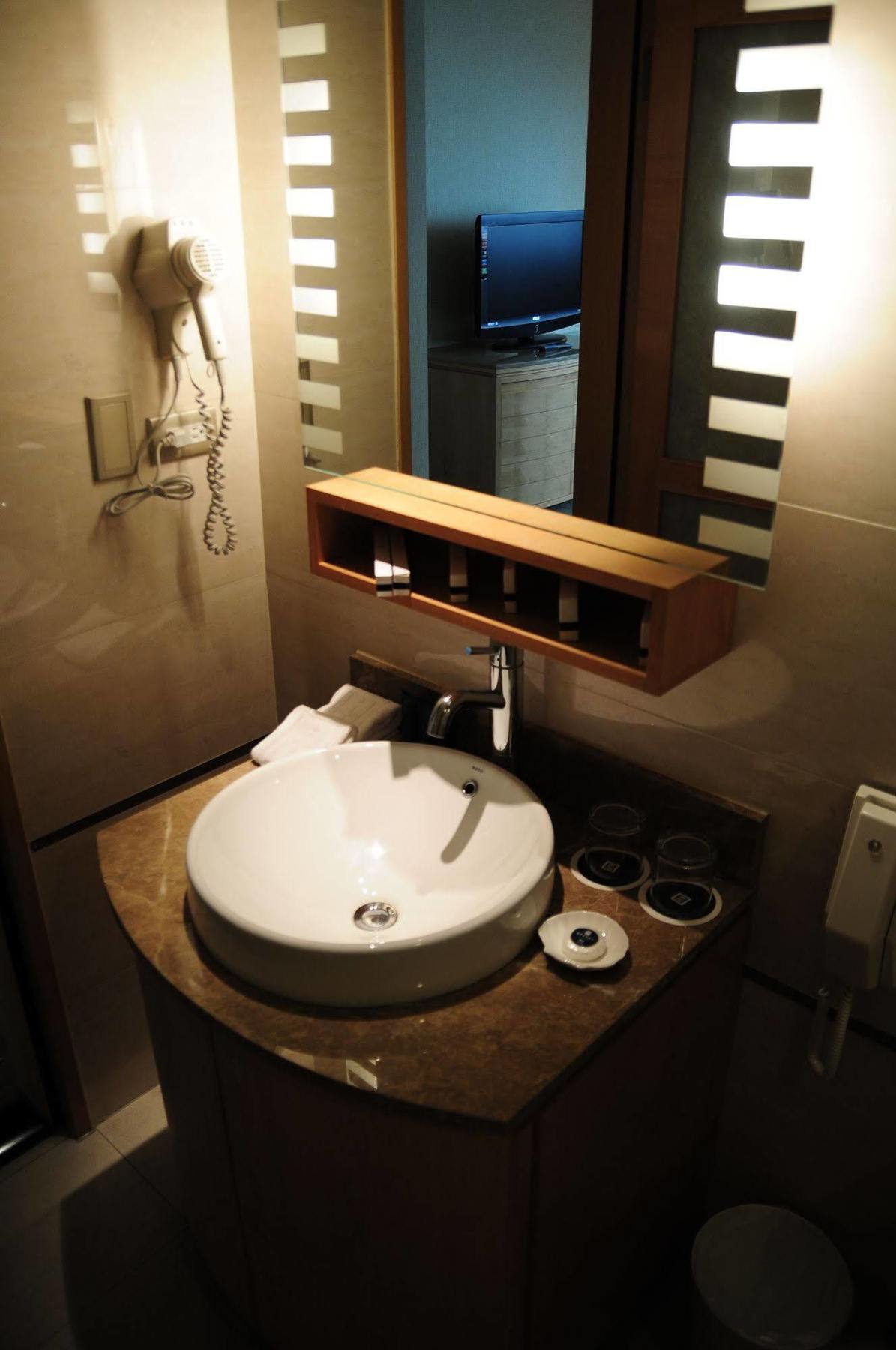 Jin Hua Hotel Luodong Εξωτερικό φωτογραφία
