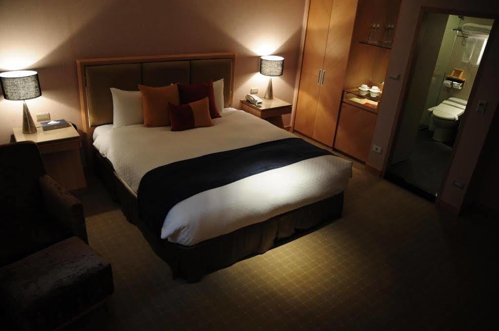 Jin Hua Hotel Luodong Εξωτερικό φωτογραφία